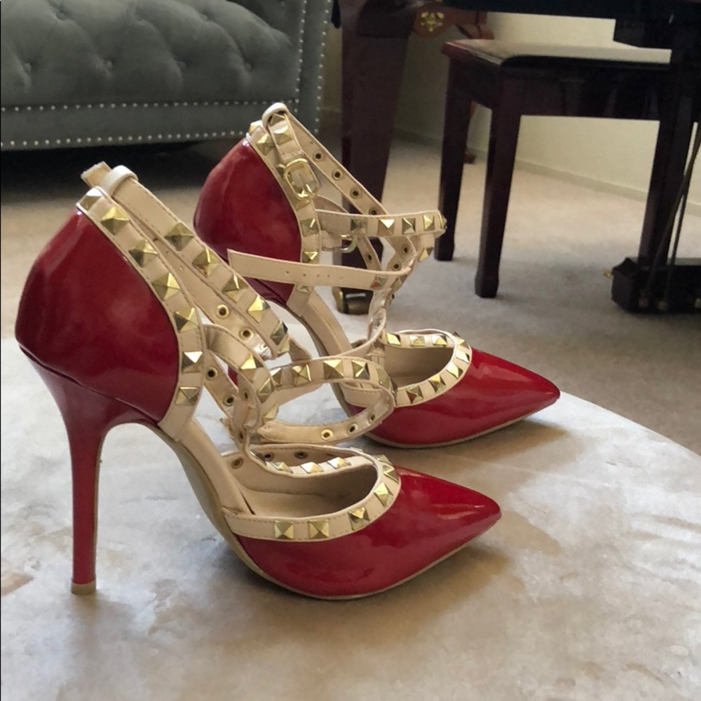 Wild Diva Lounge Rock Stud High Heel Pumps